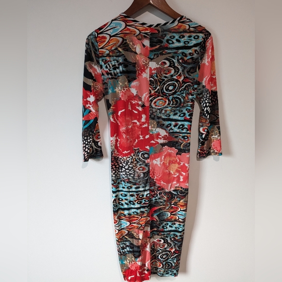 Frank Lyman V-Neck Abstract Dress - Picture 3 of 4